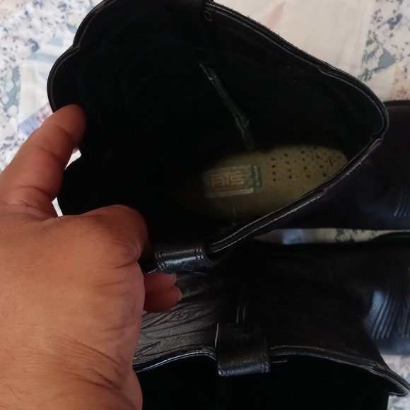 Ariat Western Round Toe Cowboy Boots Size 9.5 Men's - Picture 6 of 12